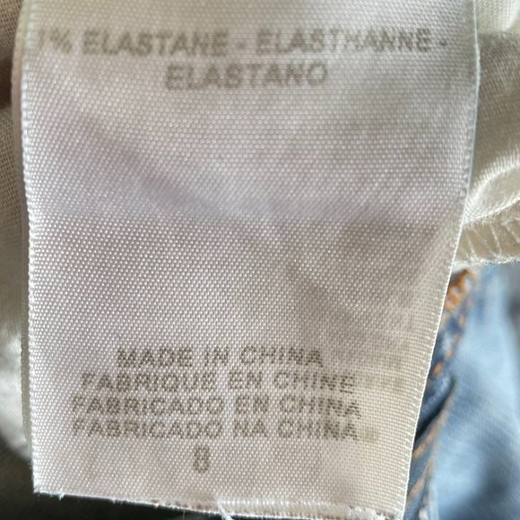 Levi Size 8 Straight Leg Jeans - Picture 3 of 3